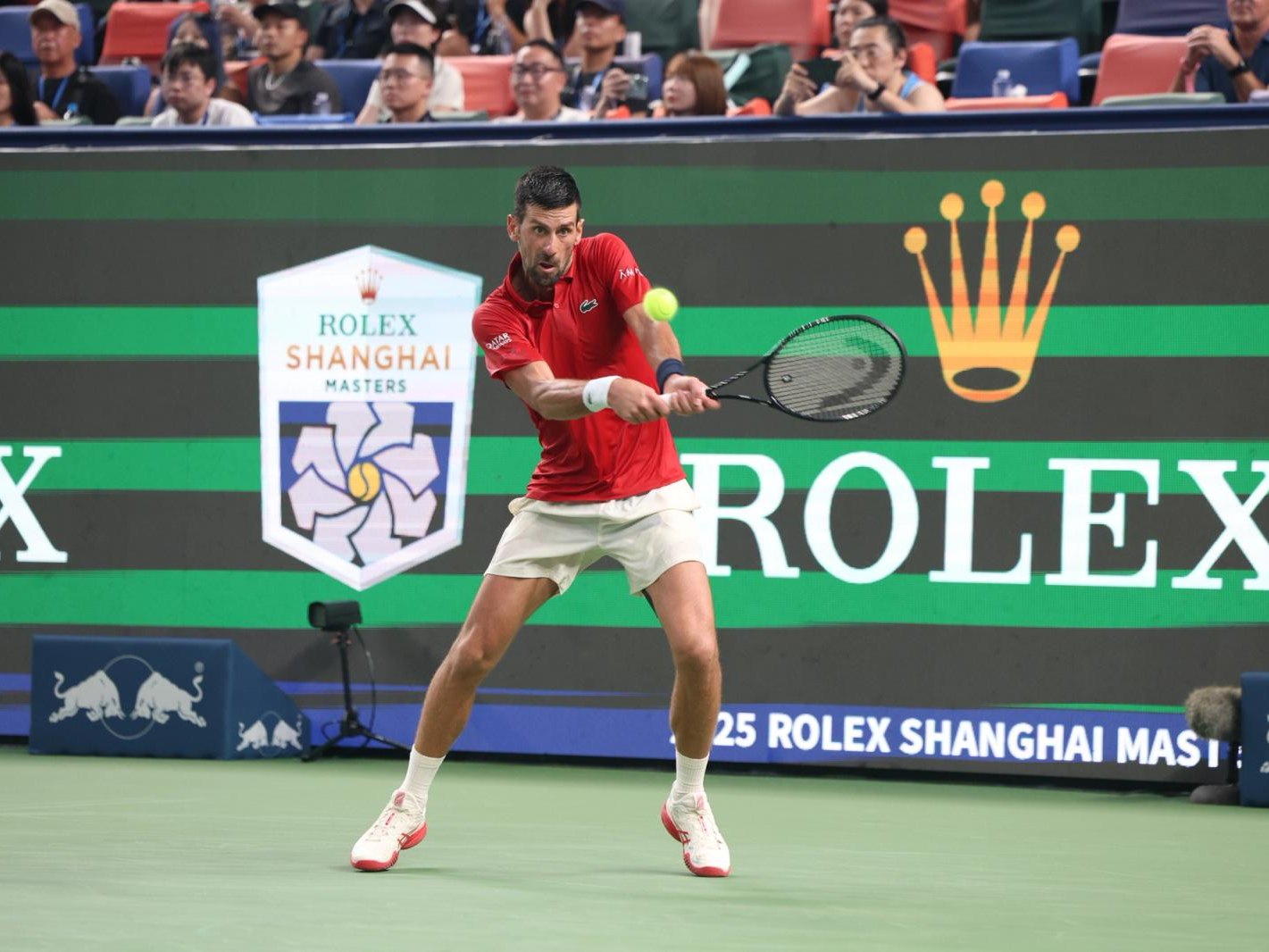 it’s getting harder to find a tennis court in shanghai — article by Marc-Olivier Arnold